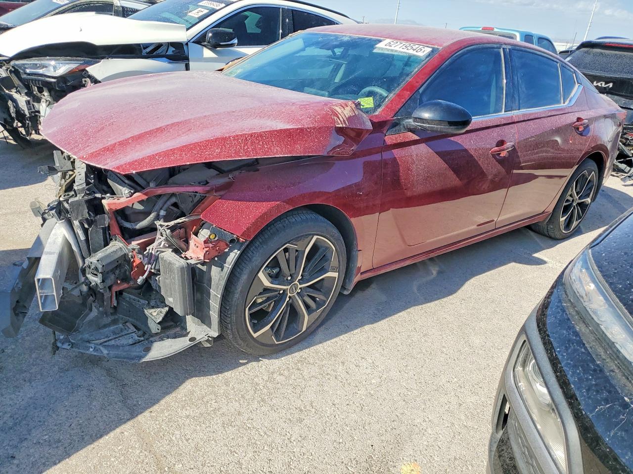 2025 Nissan Altima 2.5 Sr - zdjęcie główne