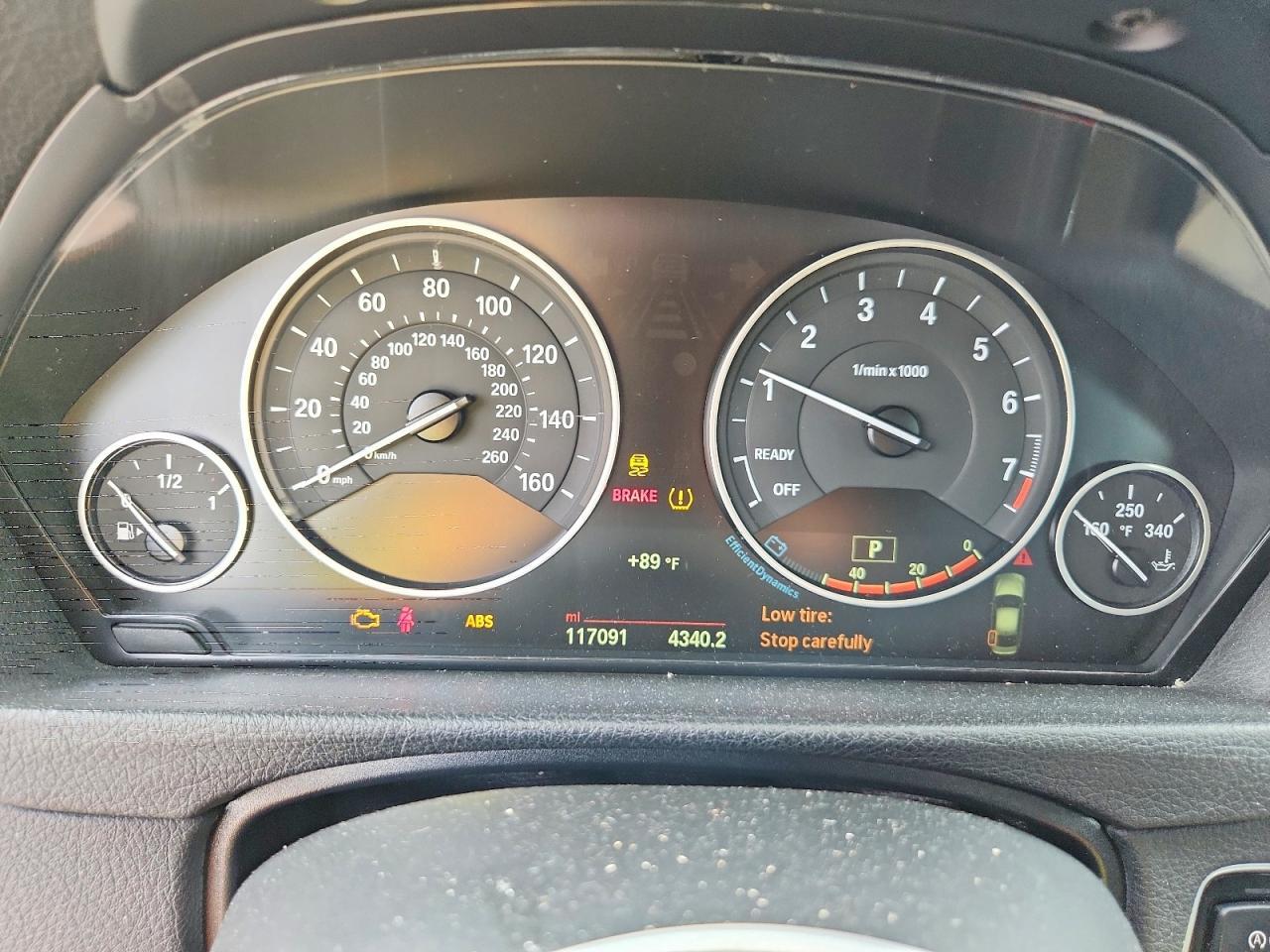 2015 BMW 320 I - zdjęcie 9