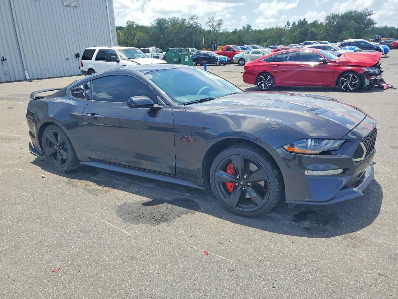 2022 Ford Mustang Gt - zdjęcie 4