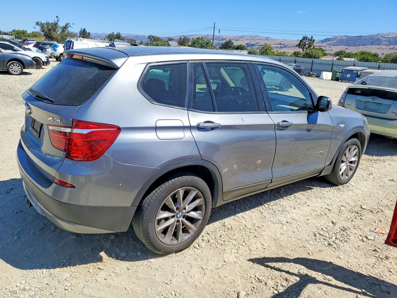 2013 BMW X3 xDrive28I - zdjęcie 3