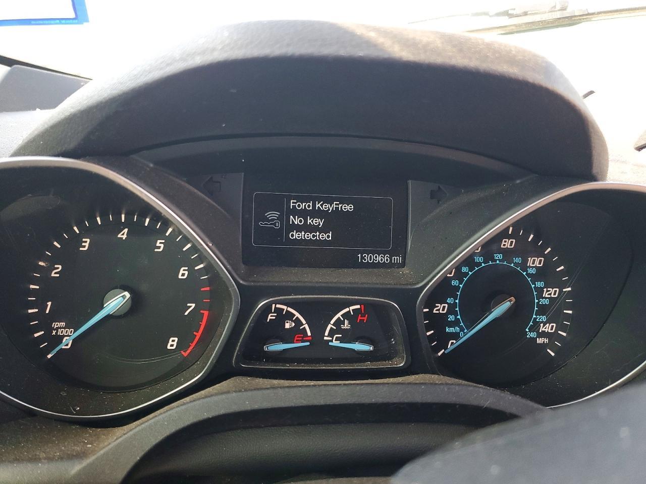 2015 Ford Escape Titanium - zdjęcie 9