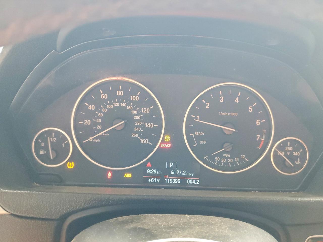 2014 BMW 320 I - zdjęcie 9