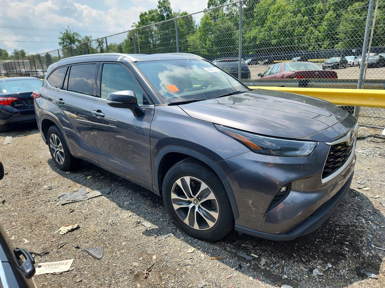 2022 Toyota Highlander Xle - zdjęcie 4