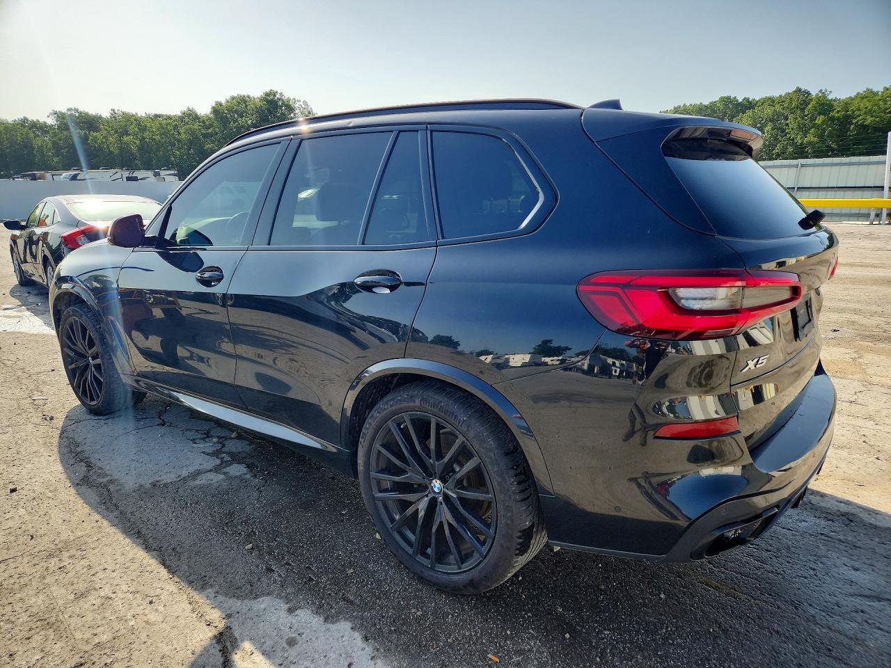 2020 BMW X5 xDrive40I - zdjęcie 2