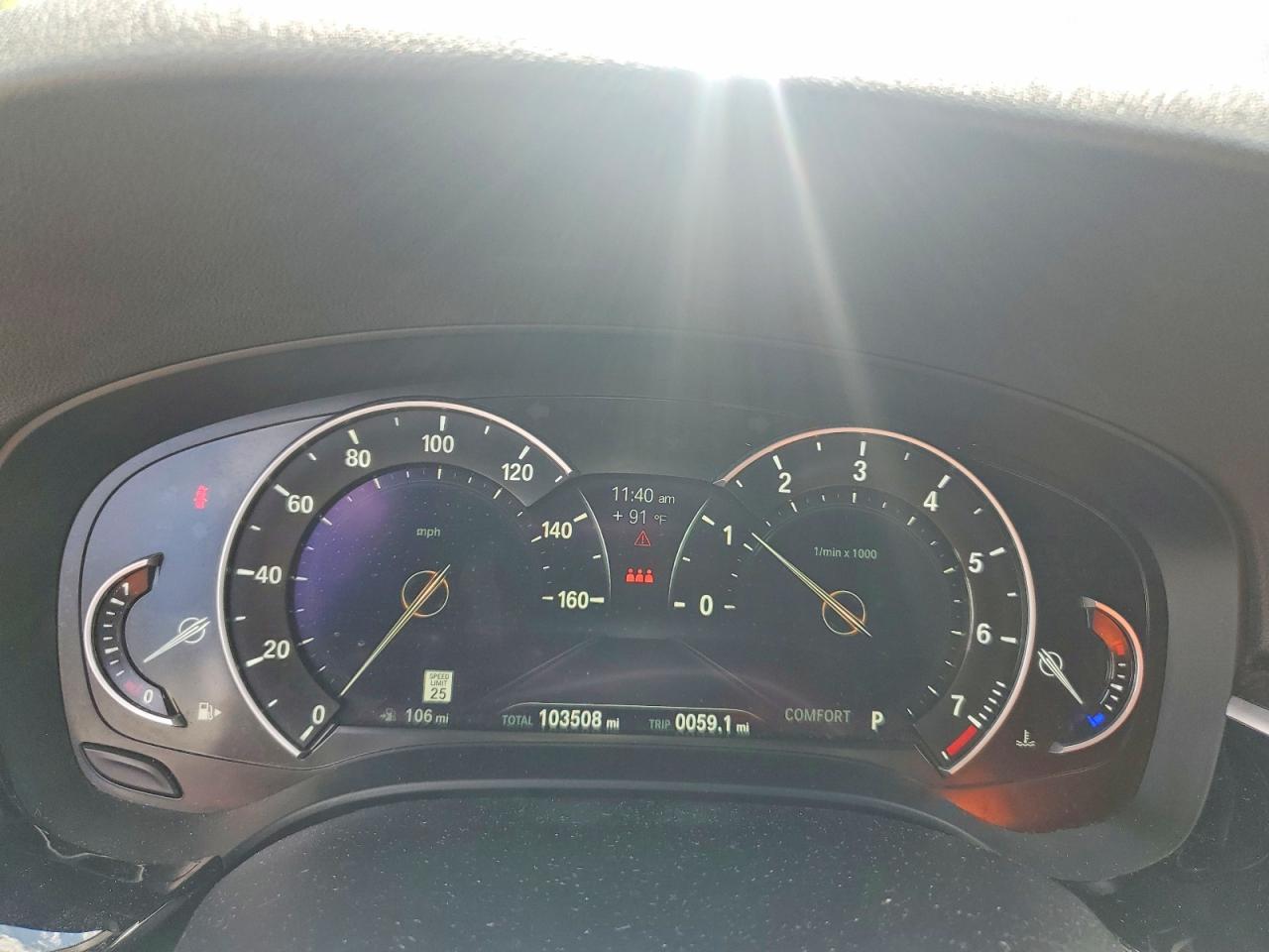 2019 BMW 530 I - zdjęcie 9