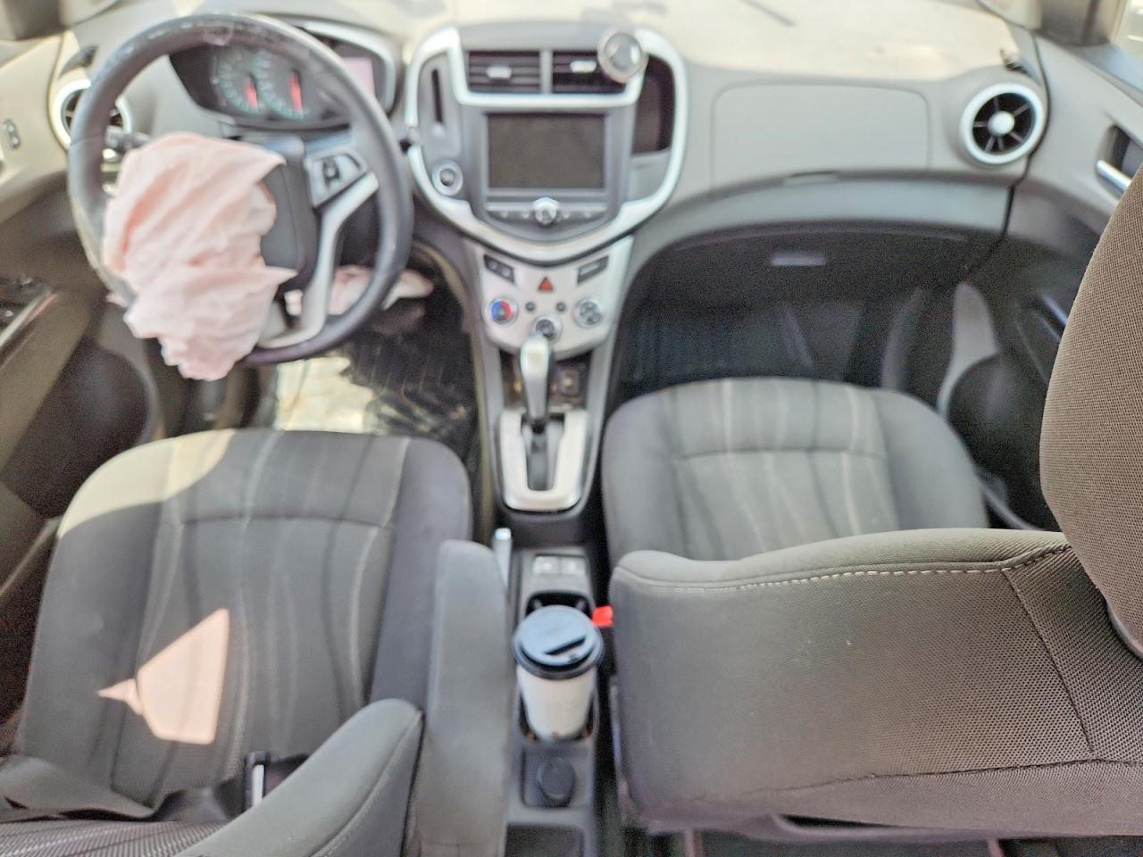 2018 Chevrolet Sonic Lt - zdjęcie 8