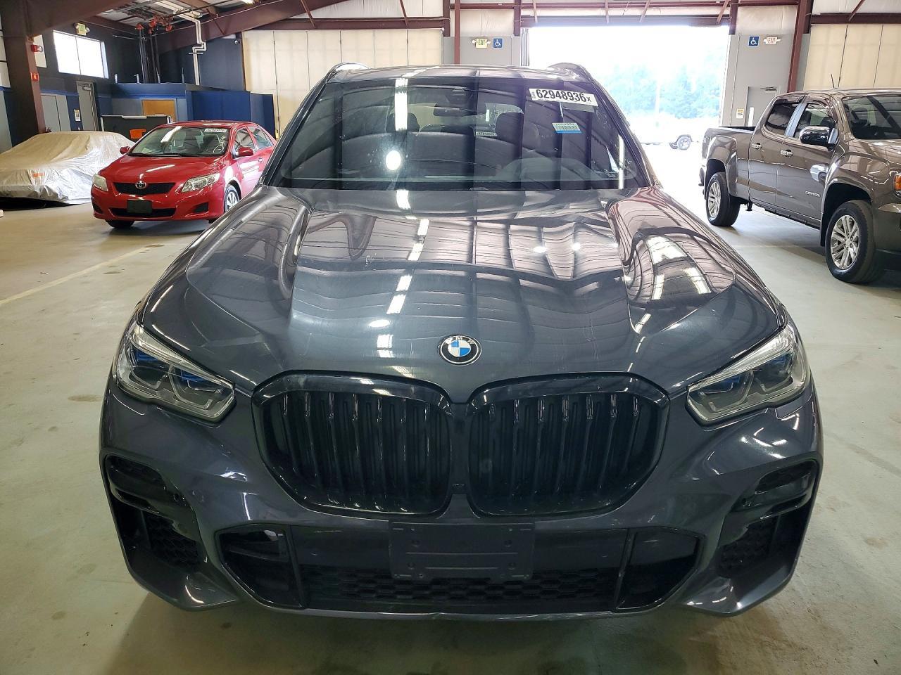2022 BMW X5 xDrive40I - zdjęcie 5
