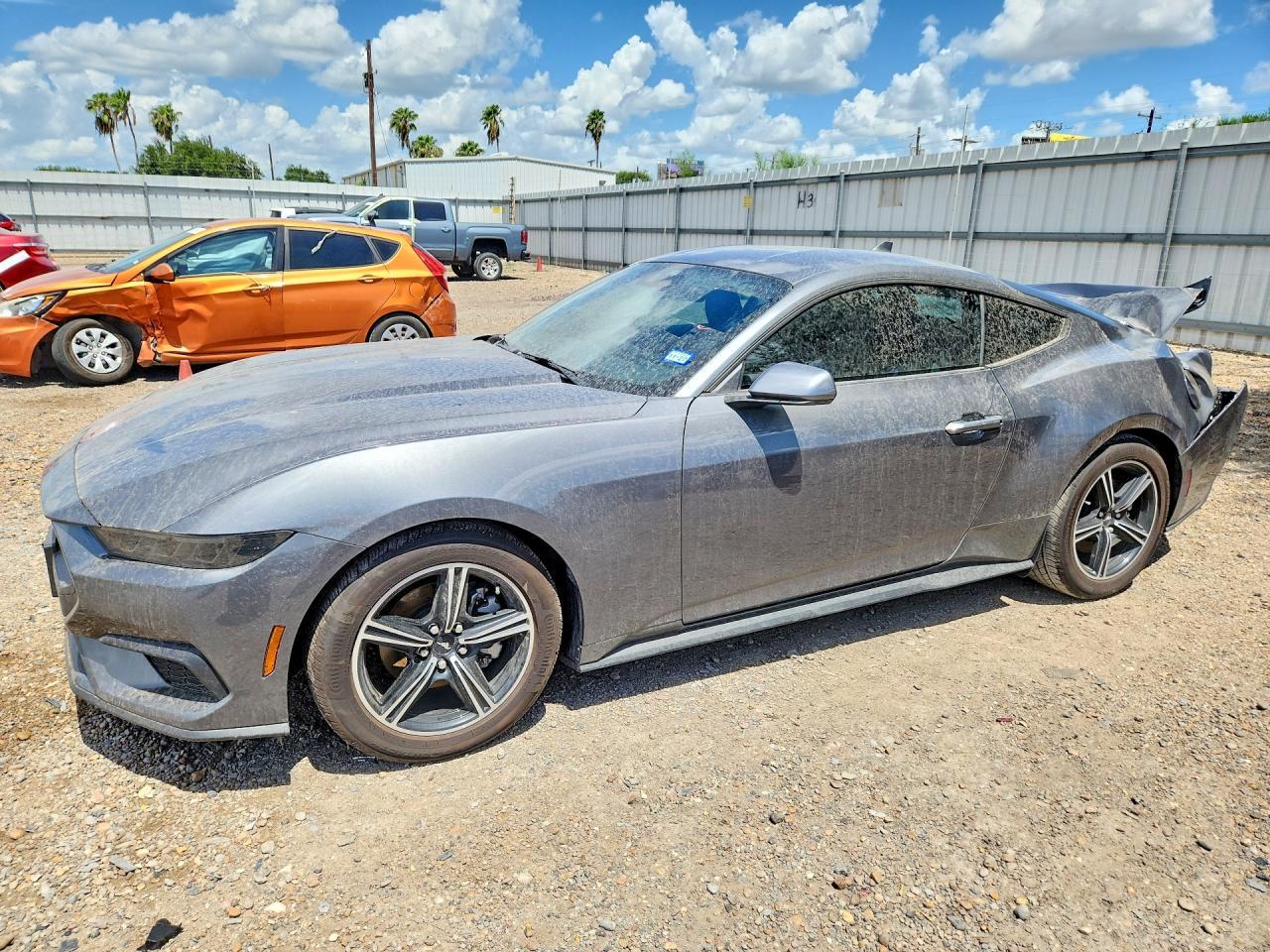 2025 Ford Mustang - zdjęcie główne