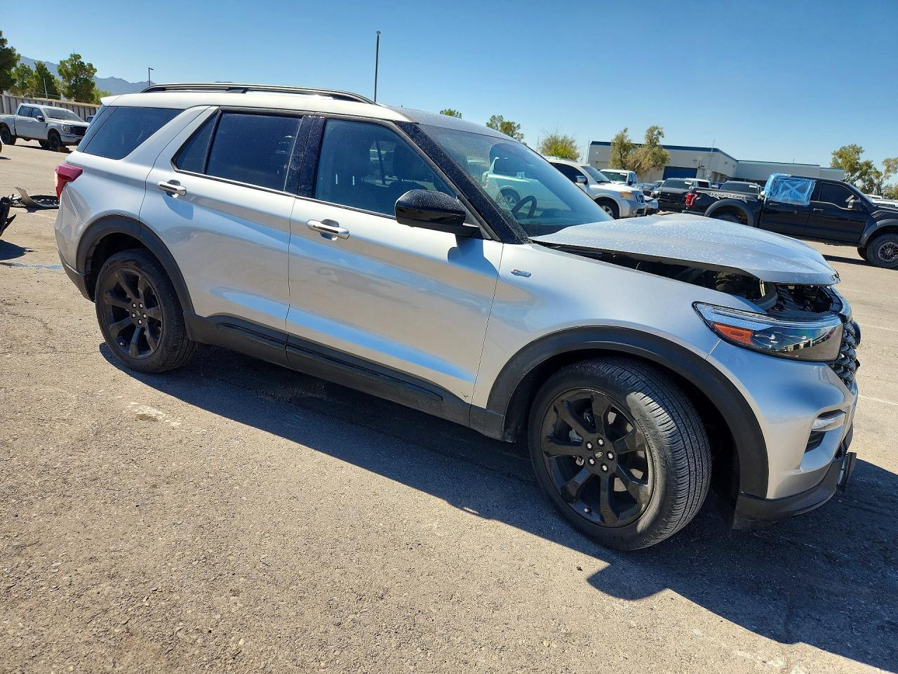 2023 Ford Explorer St-Line - zdjęcie 4