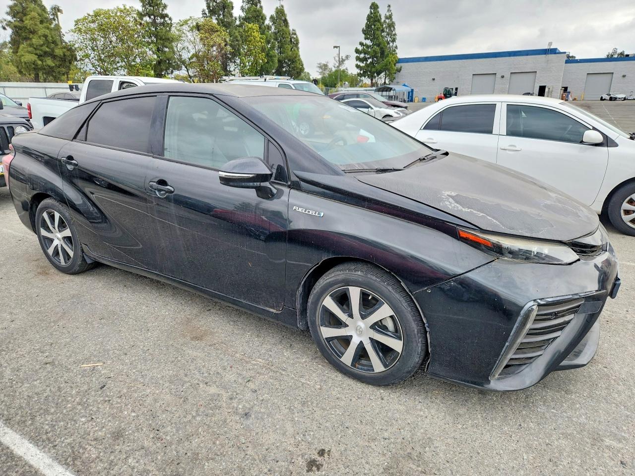 2018 Toyota Mirai Base - zdjęcie 4