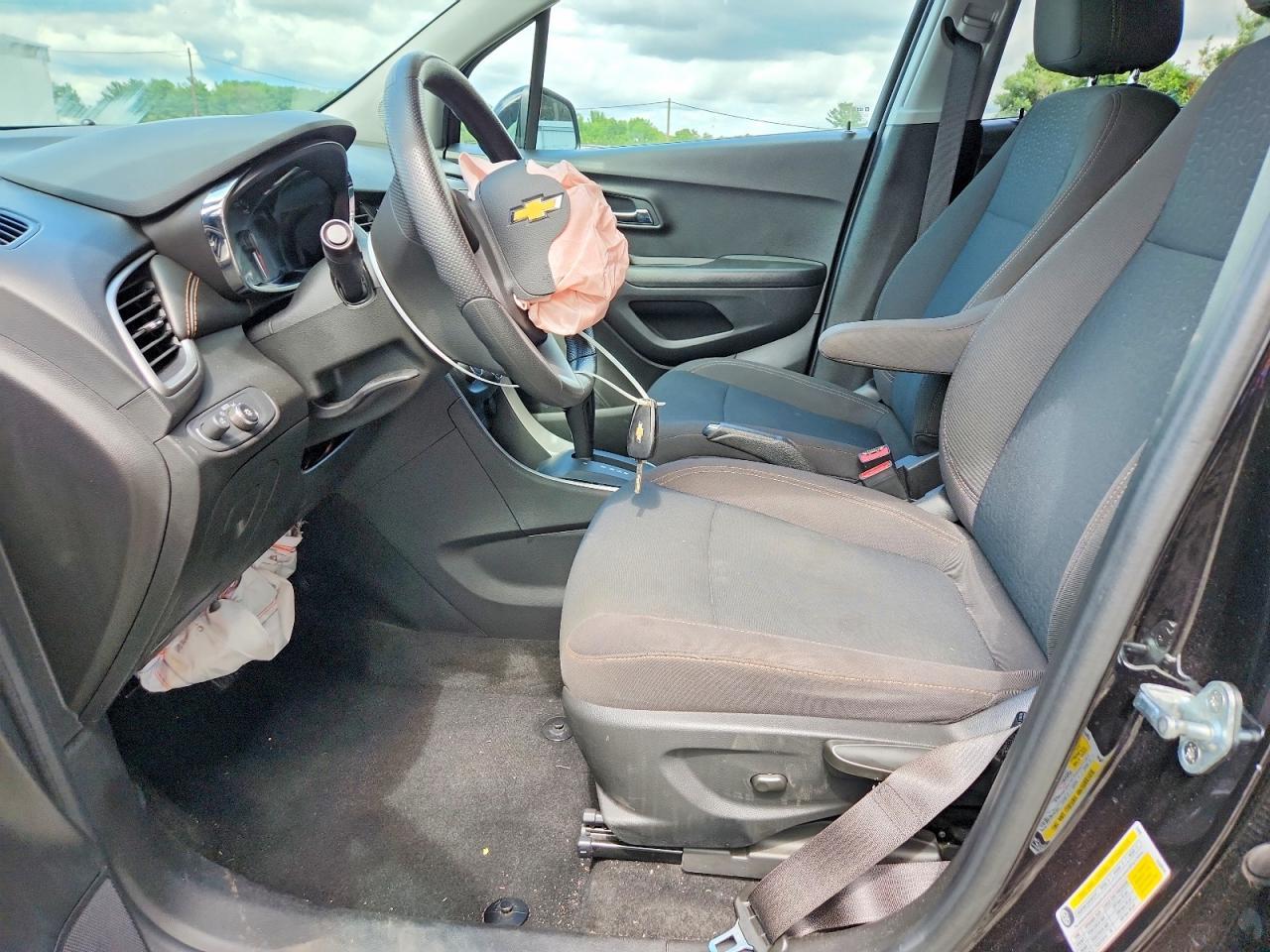 2022 Chevrolet Trax Ls - zdjęcie 7