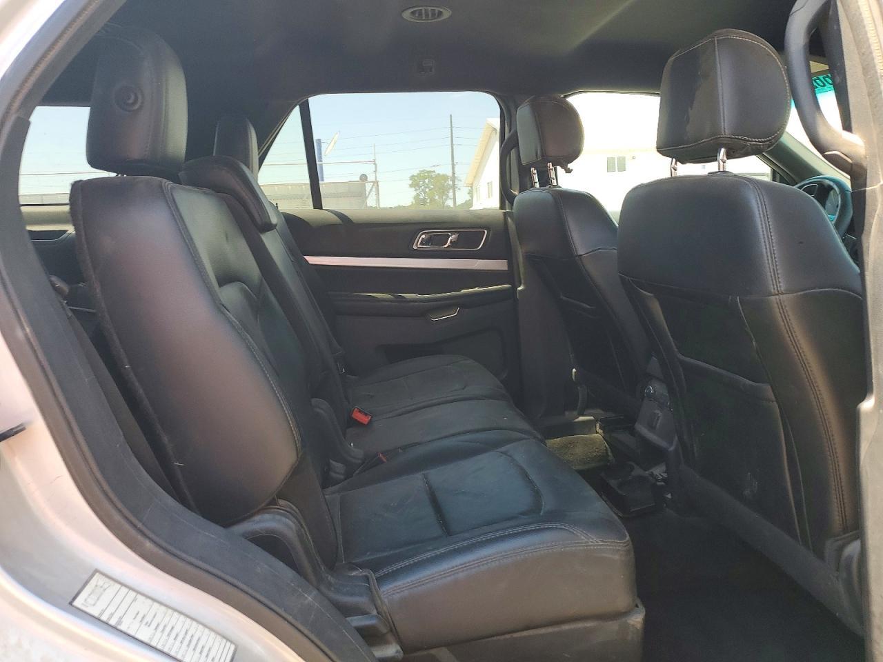 2016 Ford Explorer Xlt - zdjęcie 11