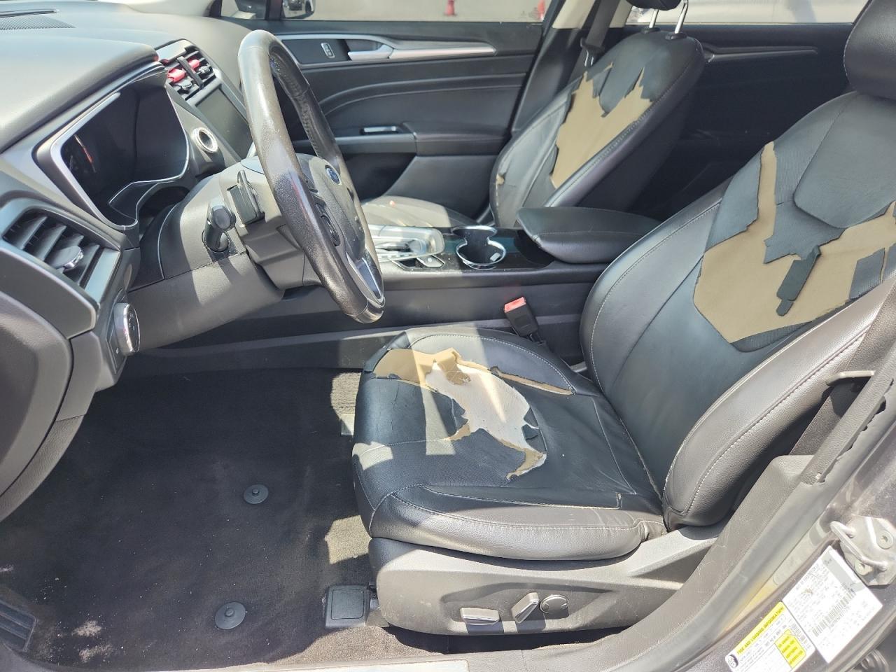 2014 Ford Fusion Titanium - zdjęcie 7