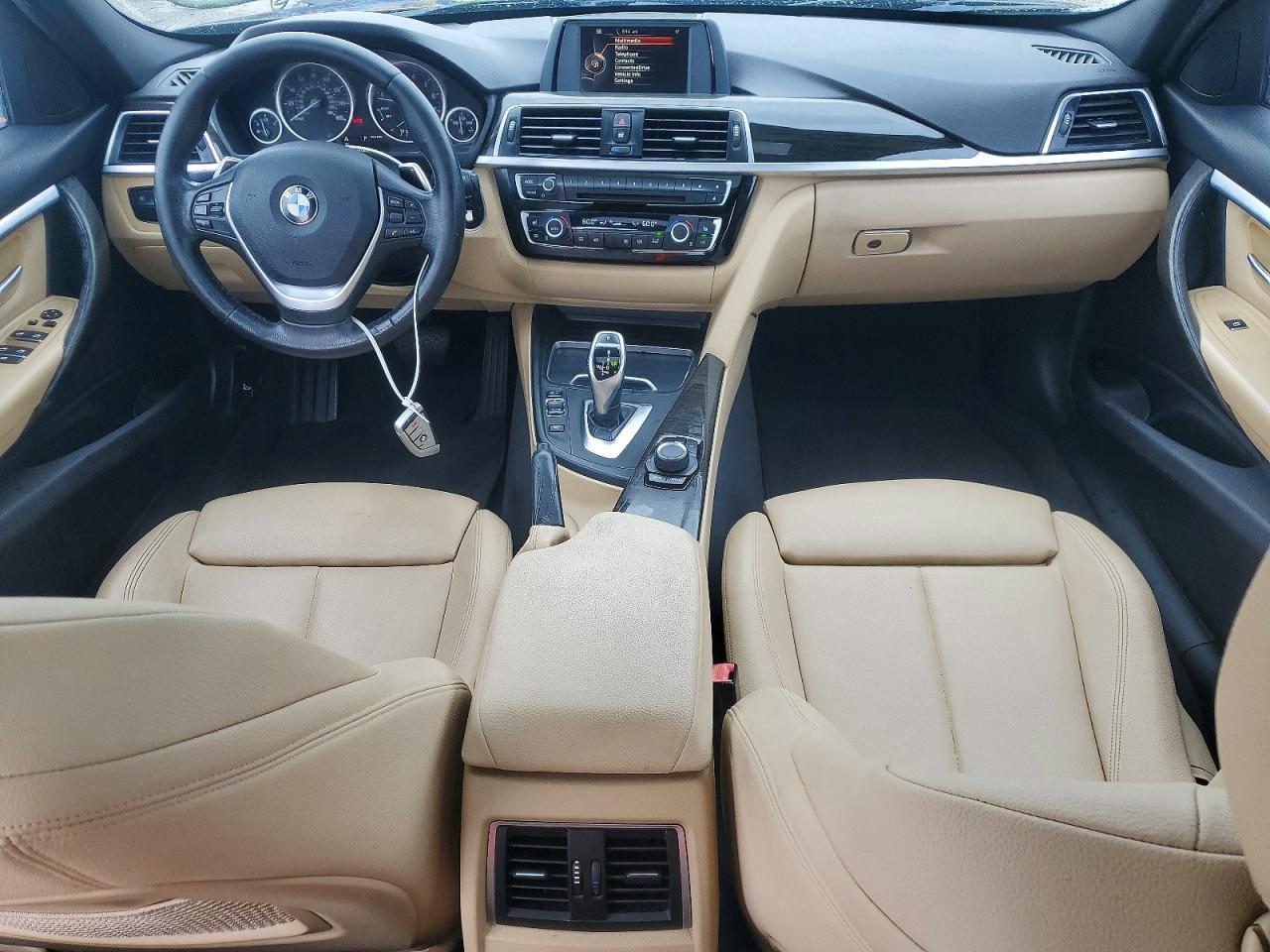 2017 BMW 330 I - zdjęcie 8