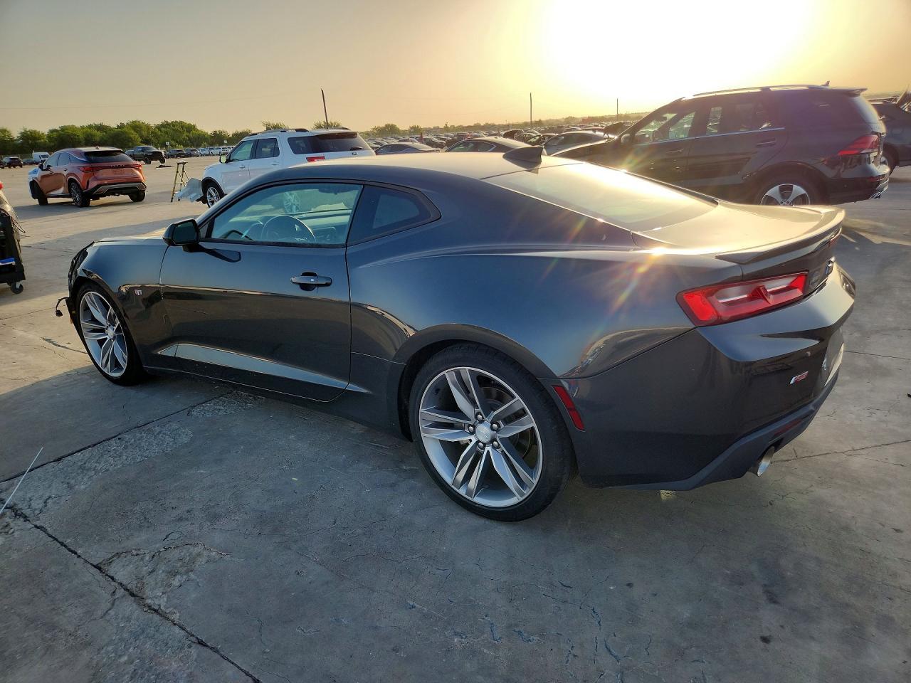 2017 Chevrolet Camaro Lt - zdjęcie 2