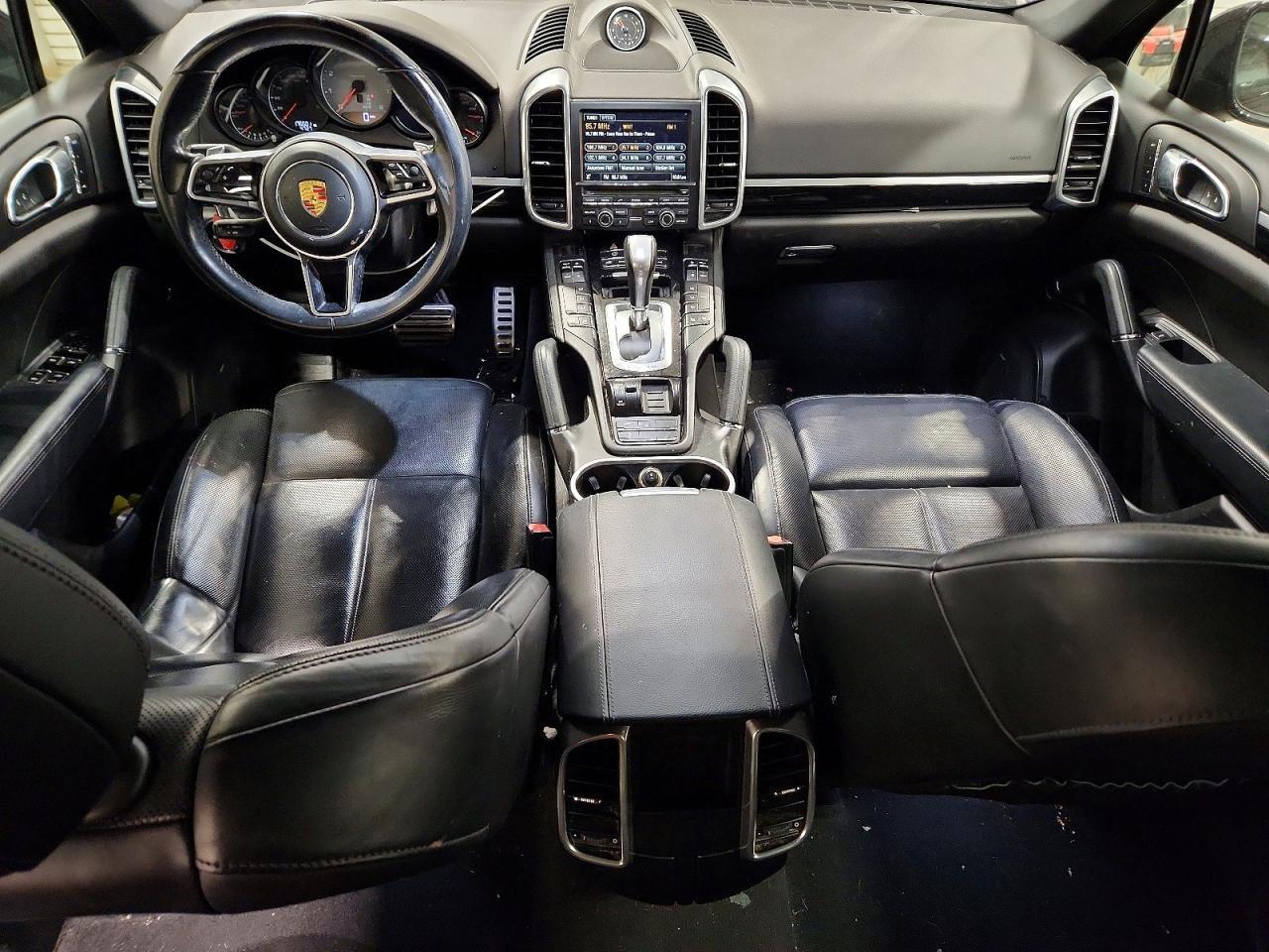 2015 Porsche Cayenne S - zdjęcie 8