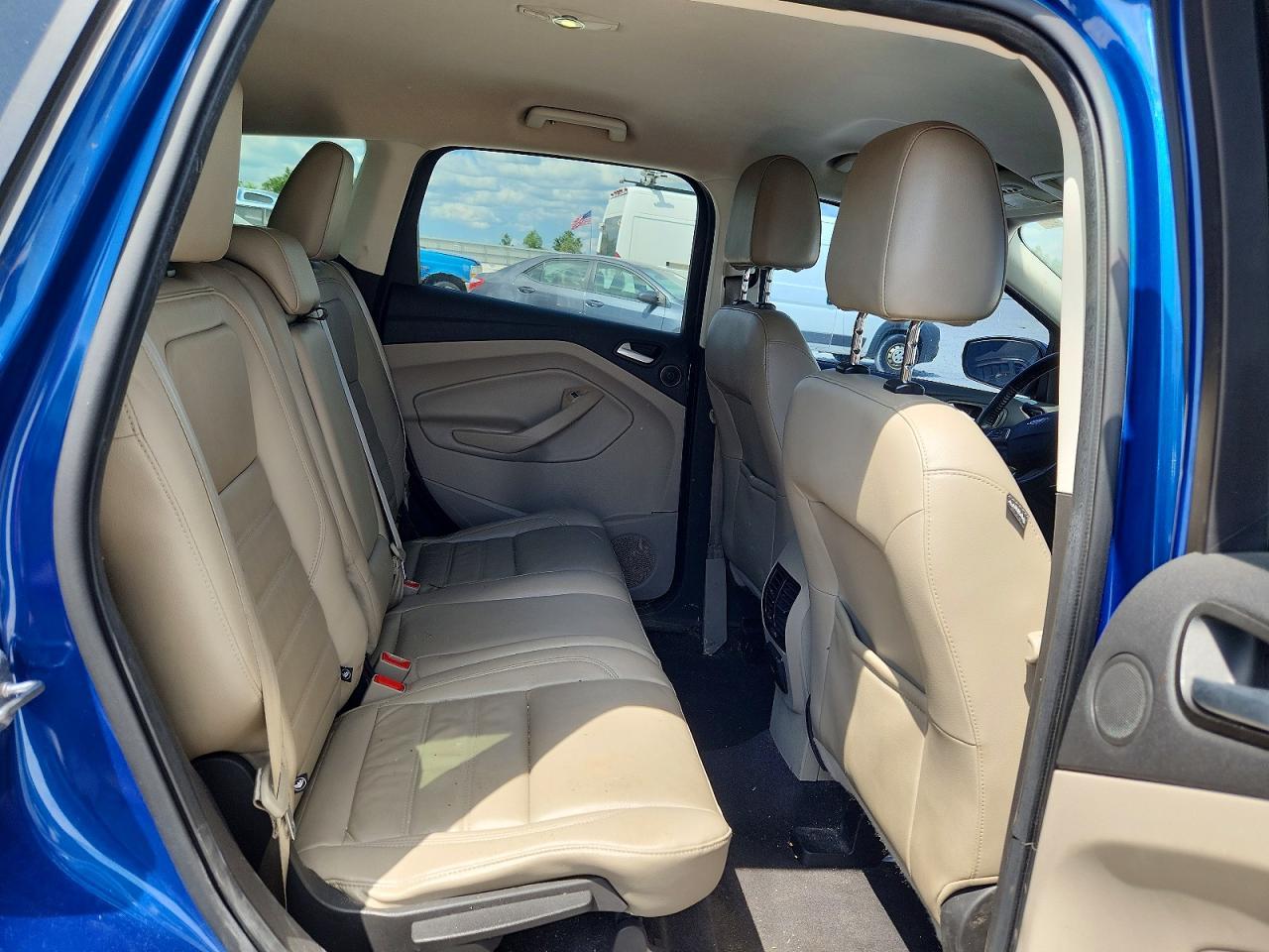 2017 Ford Escape Titanium - zdjęcie 10