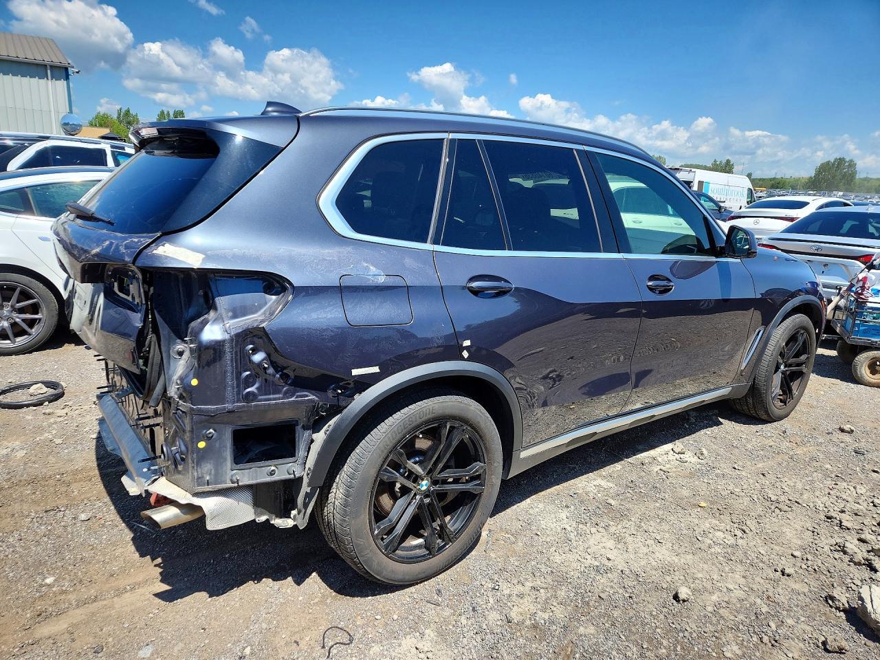 2021 BMW X5 xDrive40I - zdjęcie 3