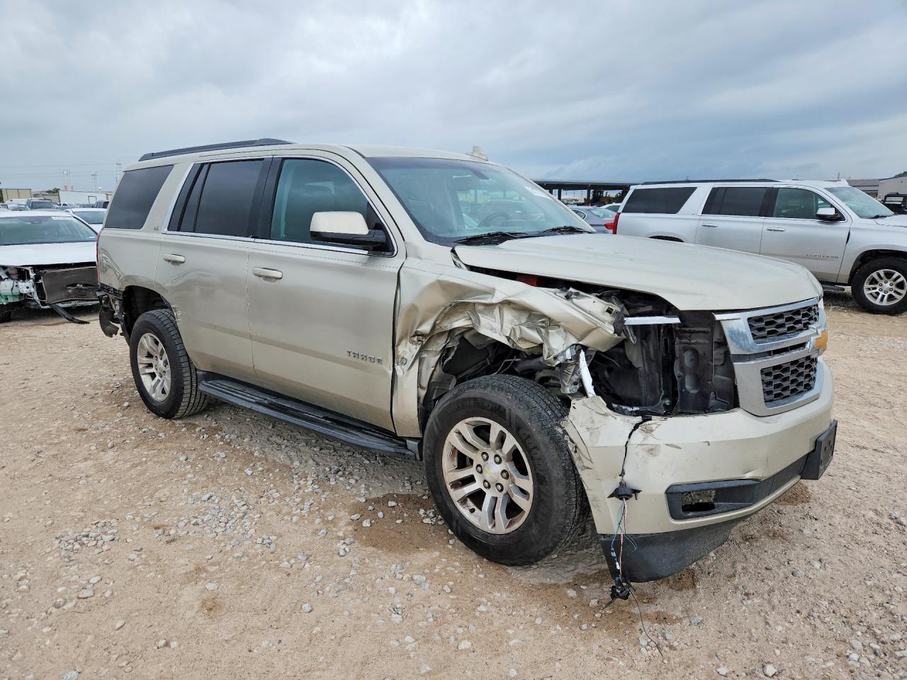 2016 Chevrolet Tahoe C1500 Ls - zdjęcie 4