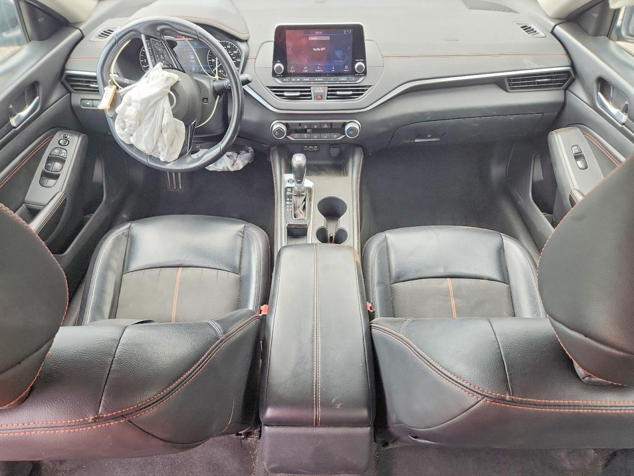2021 Nissan Altima Sr - zdjęcie 8