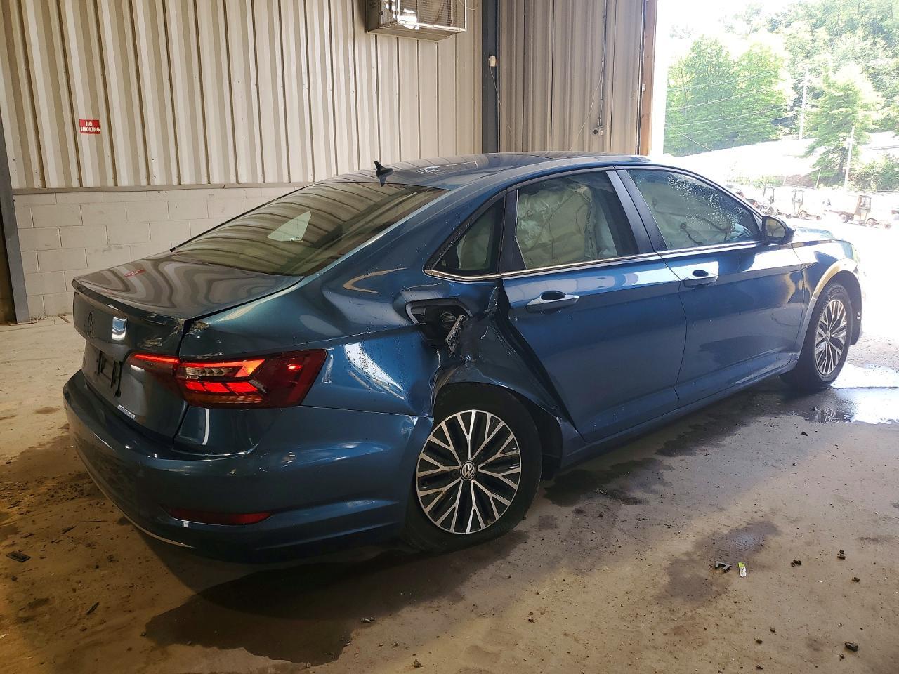 2017 Volkswagen Jetta - zdjęcie 3