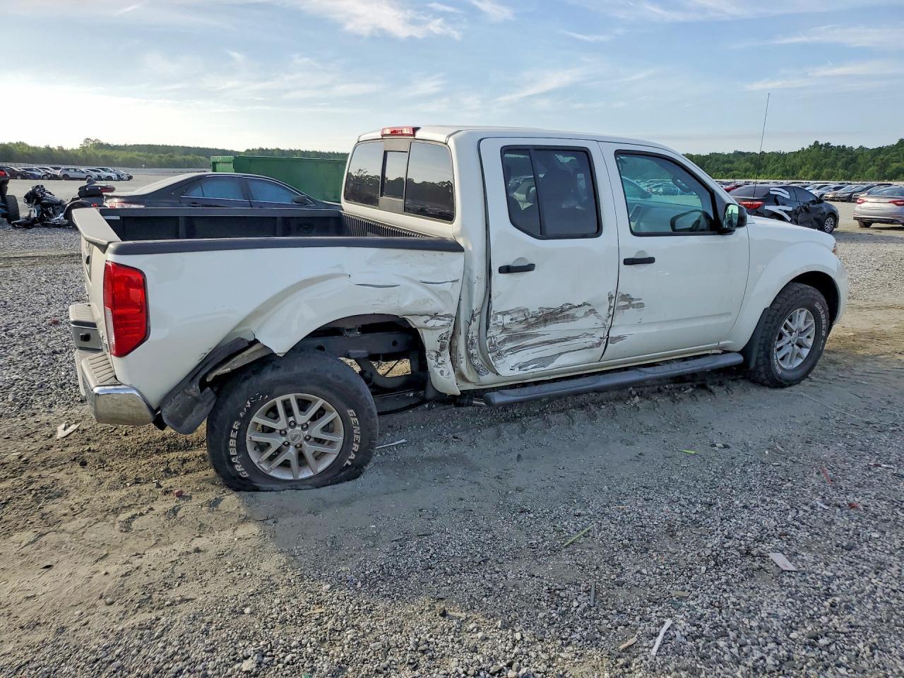 2020 Nissan Frontier Sv - zdjęcie 3
