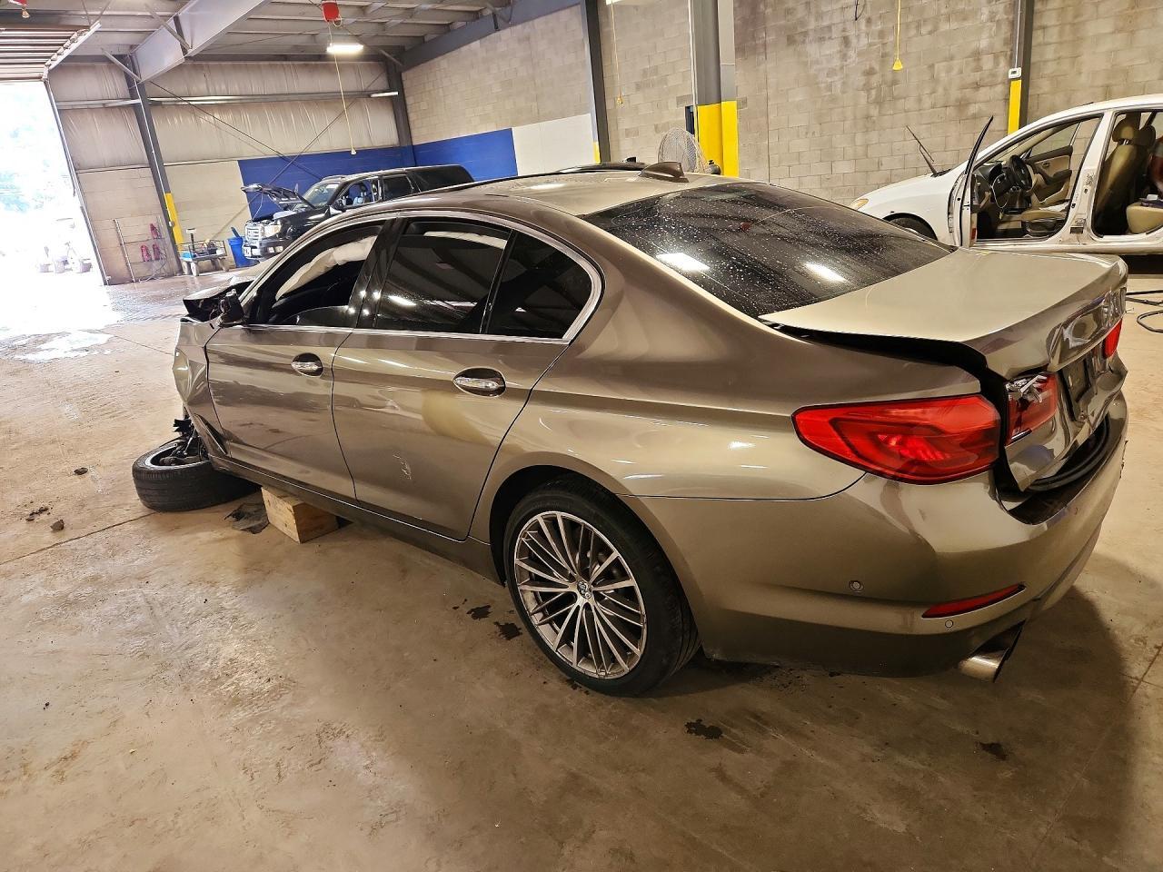 2017 BMW 540 I - zdjęcie 2