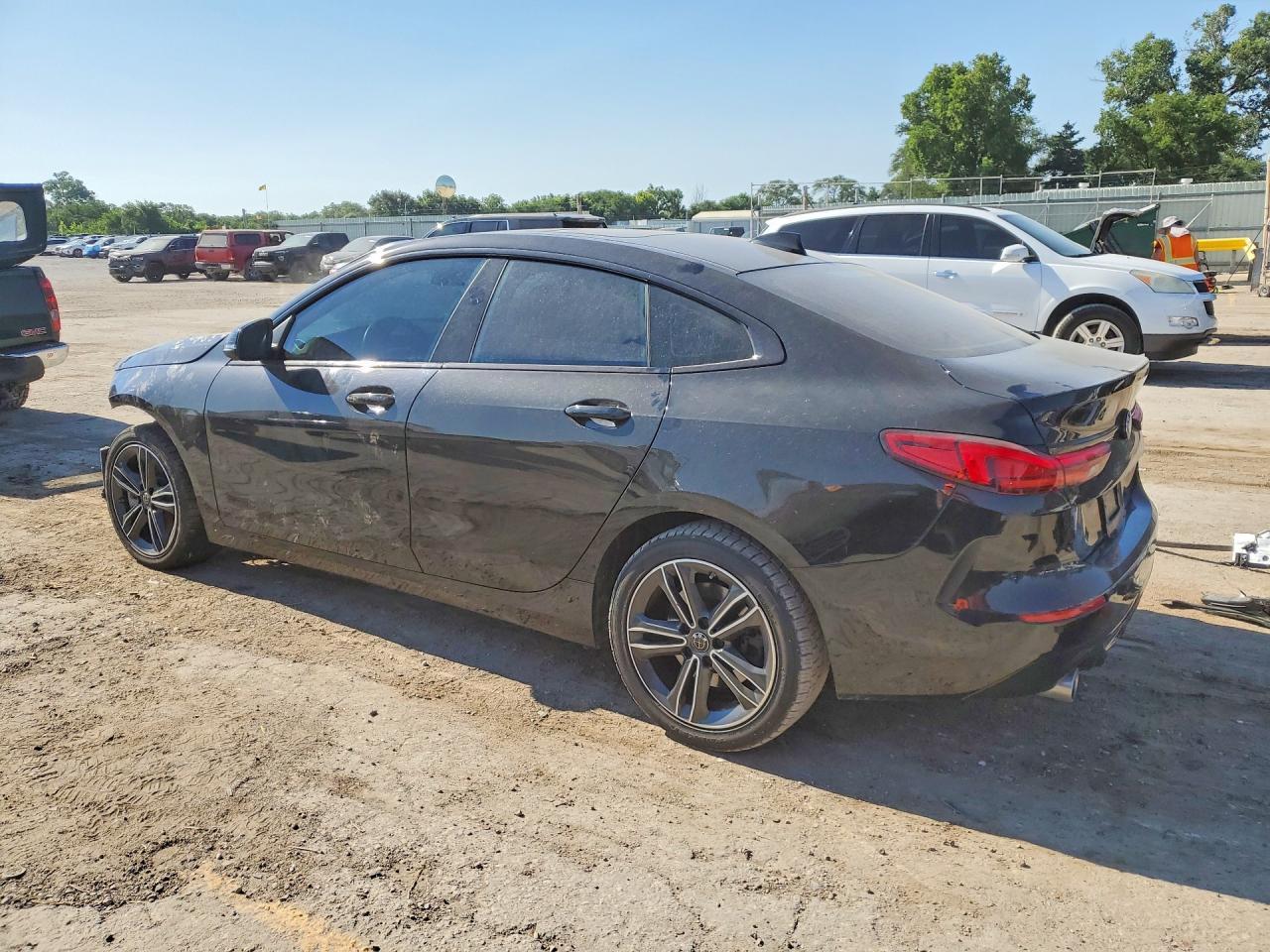 2024 BMW 228I - zdjęcie 2