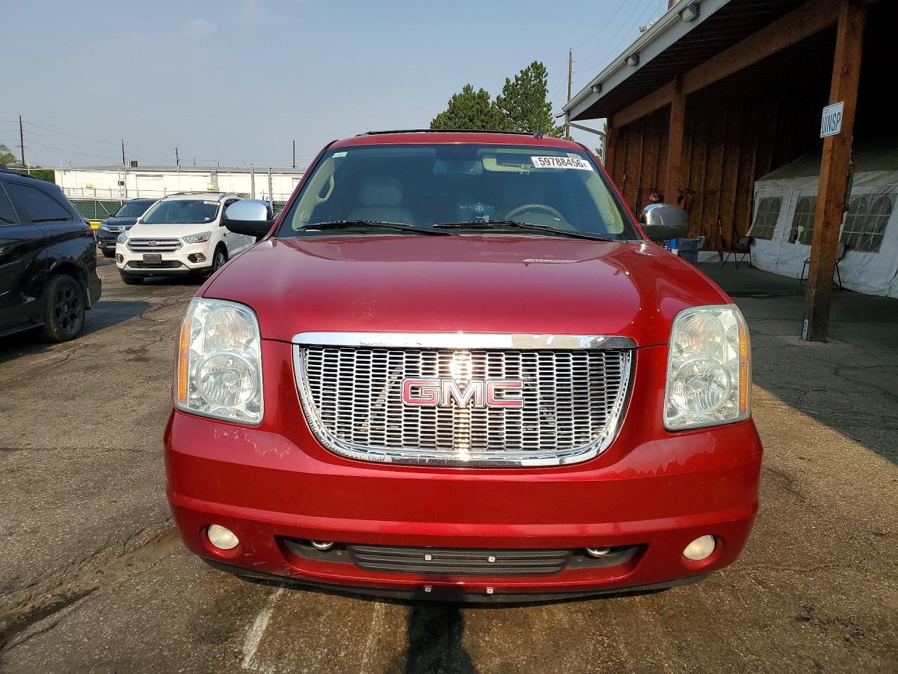 2014 GMC Yukon Xl C1500 Slt - zdjęcie 5