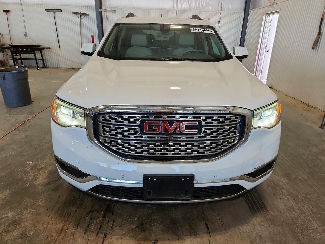 2019 GMC Acadia Denali - zdjęcie 5