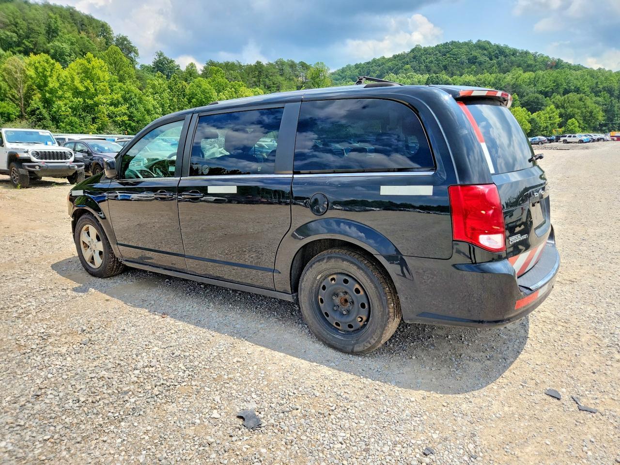 2019 Dodge Grand Caravan Sxt - zdjęcie 2