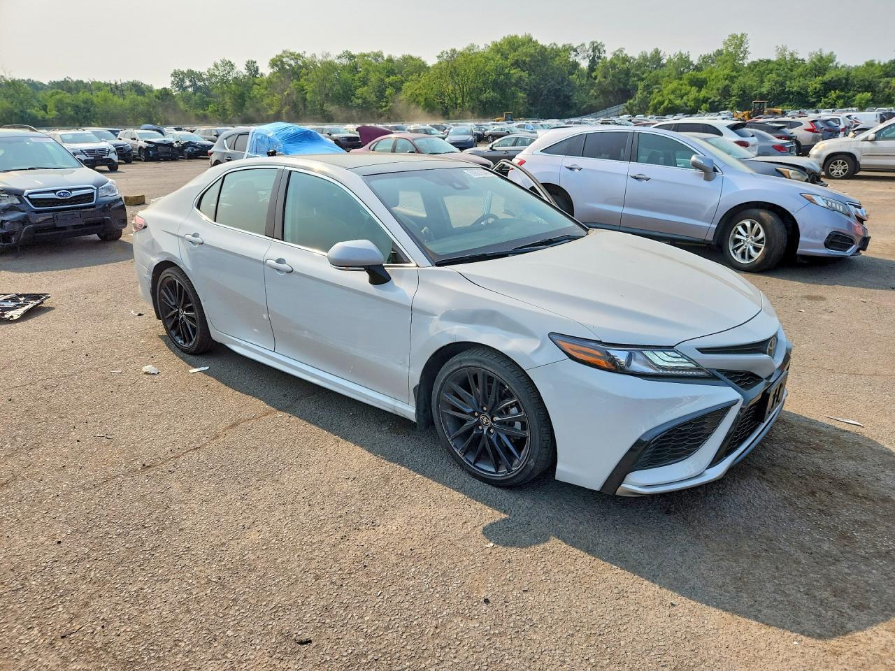 2022 Toyota Camry Xse - zdjęcie 4