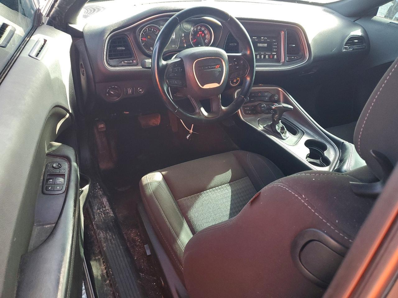 2021 Dodge Challenger Sxt - zdjęcie 8