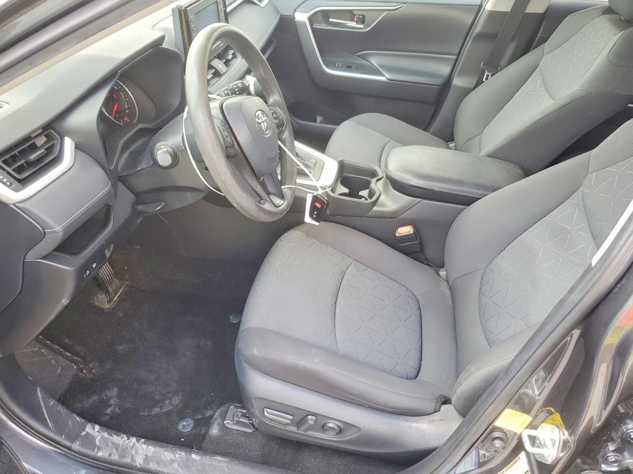 2021 Toyota Rav4 Xle - zdjęcie 7