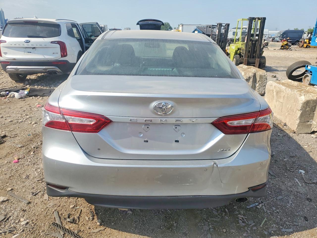 2018 Toyota Camry Xle - zdjęcie 6