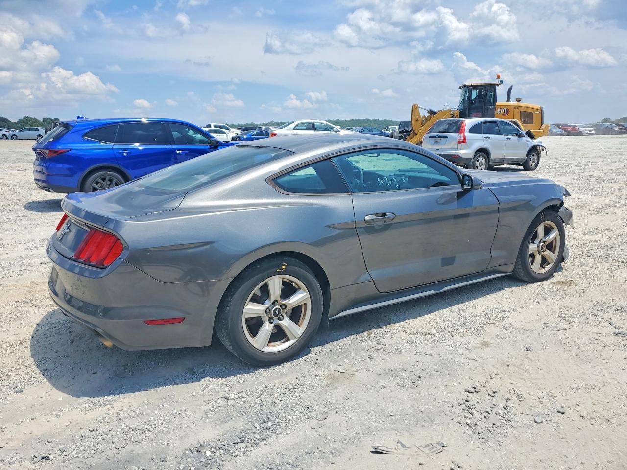 2015 Ford Mustang - zdjęcie 3
