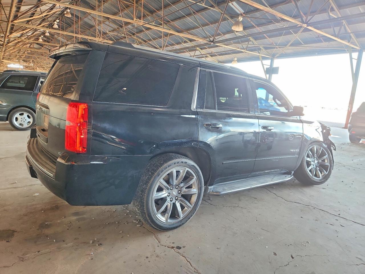 2015 Chevrolet Tahoe C1500 Ltz - zdjęcie 3