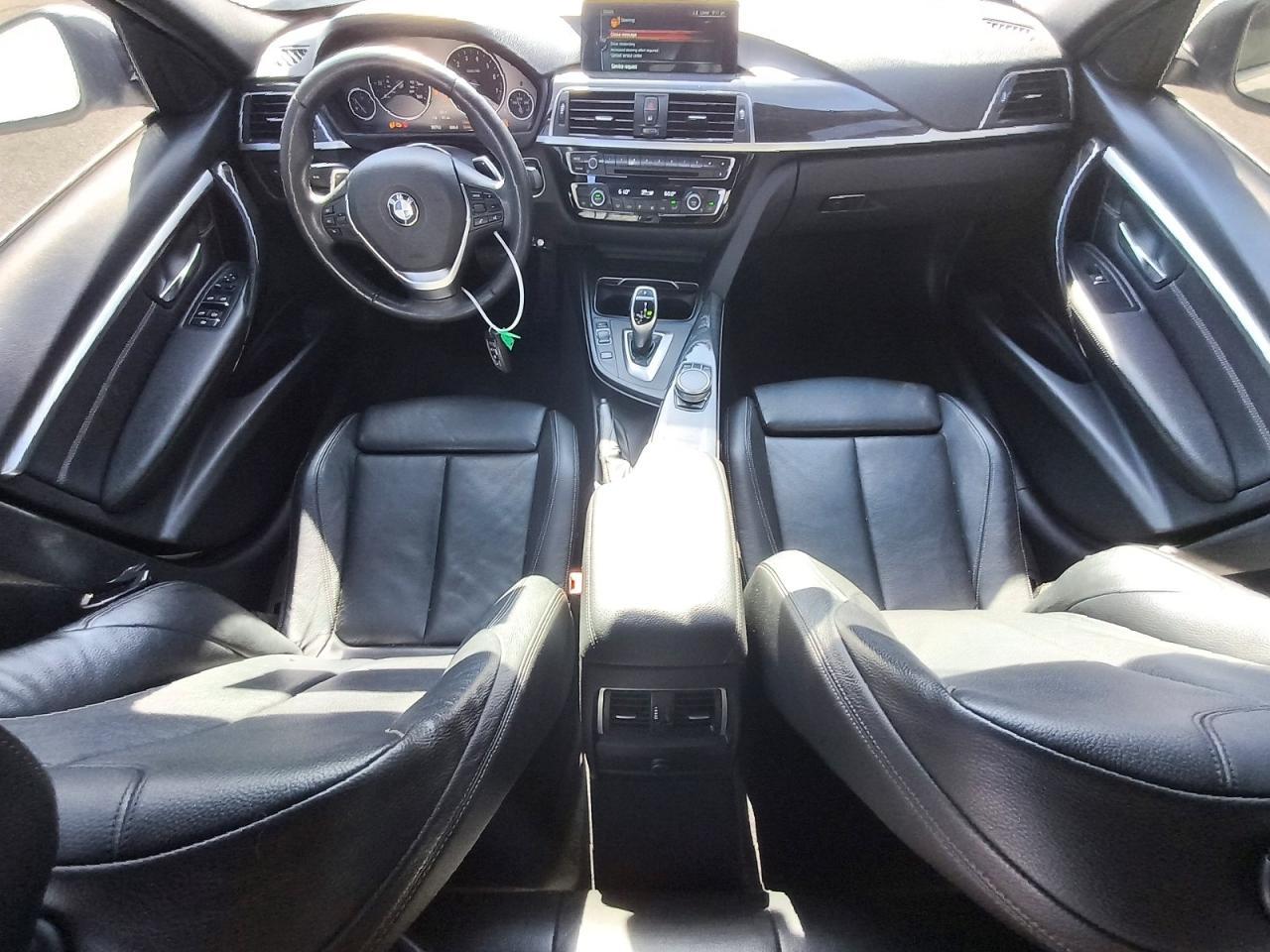 2017 BMW 330 I - zdjęcie 8