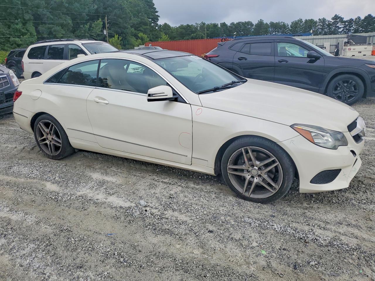 2014 Mercedes-Benz E 350 - zdjęcie 4