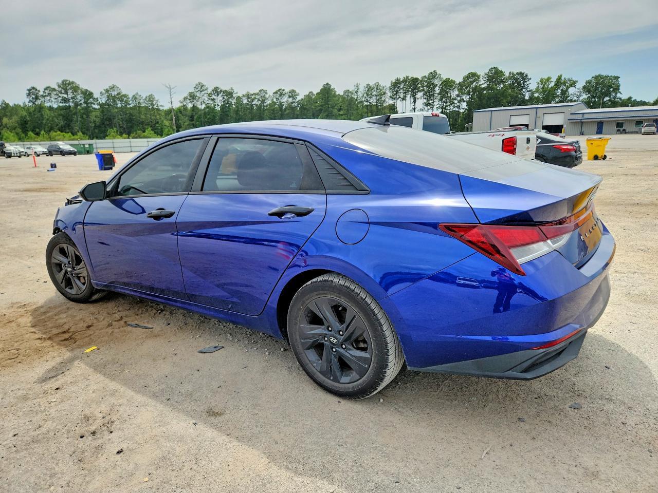 2022 Hyundai Elantra Sel - zdjęcie 2