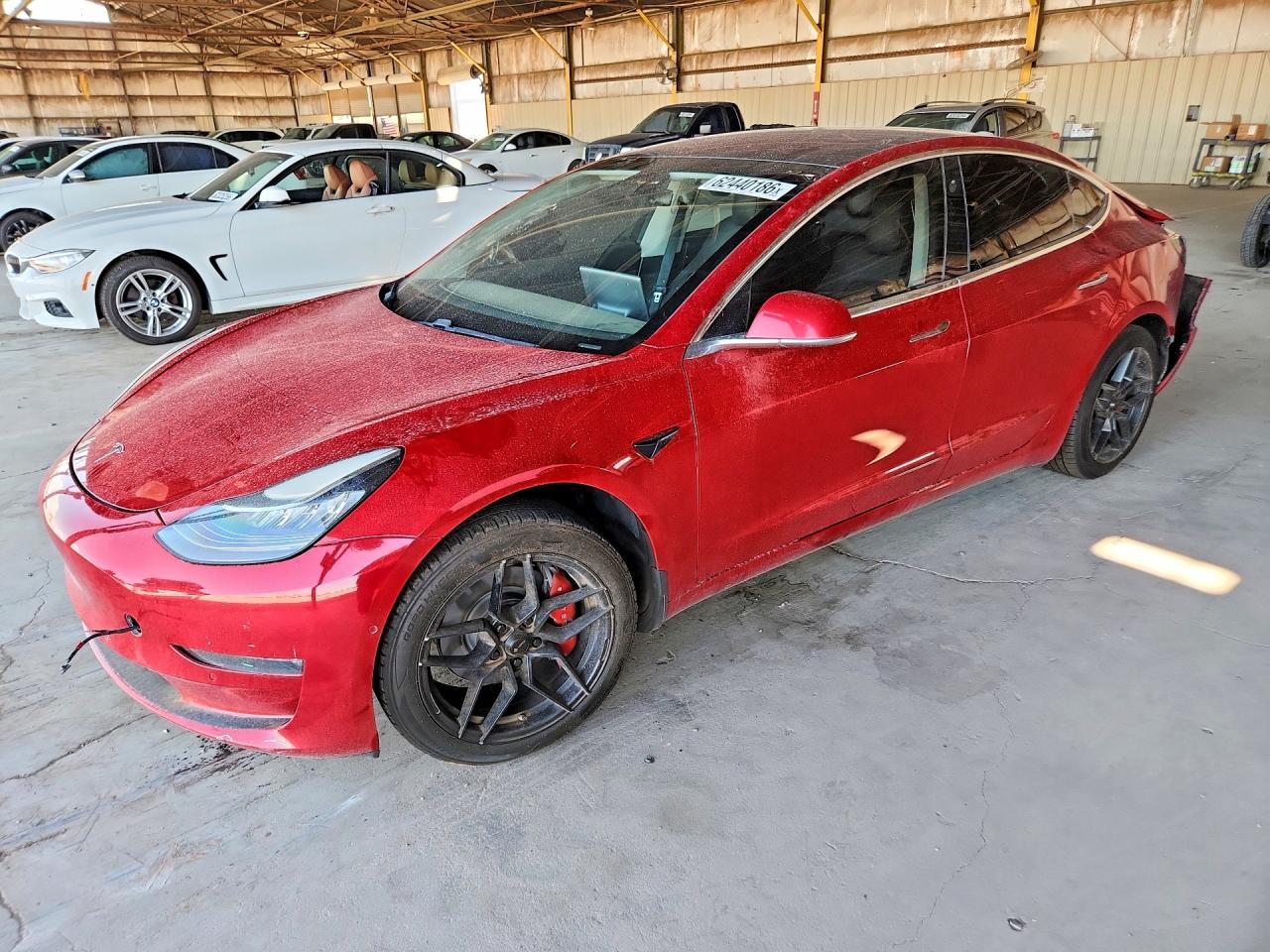 2018 Tesla Model 3 - zdjęcie główne