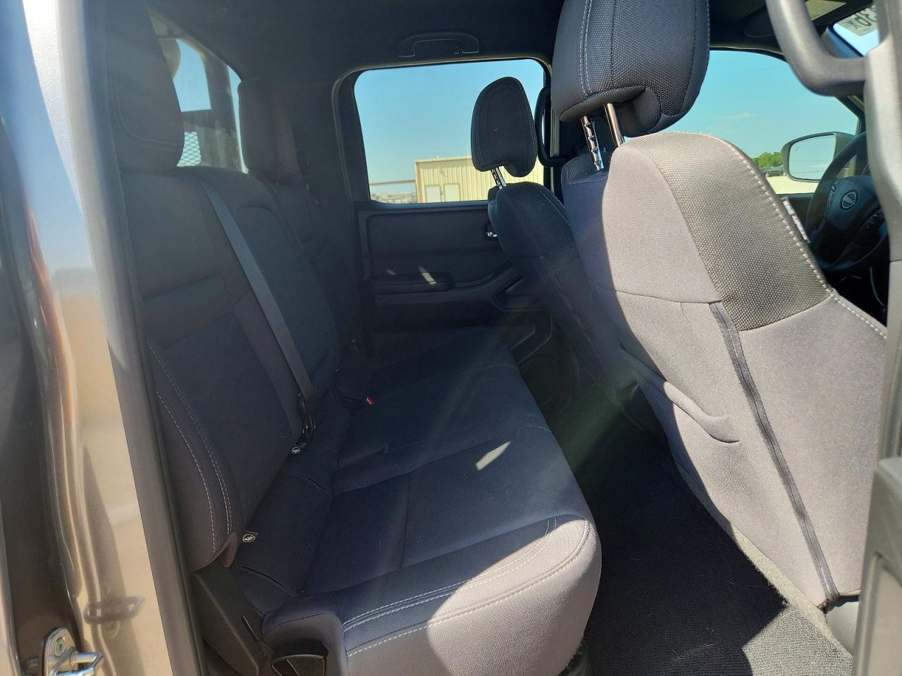 2023 Nissan Frontier Sv - zdjęcie 10