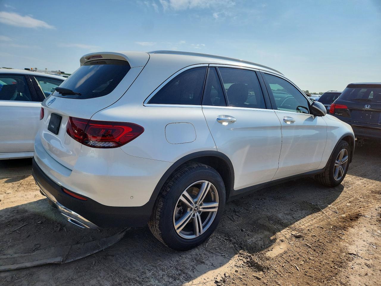 2021 Mercedes-Benz Glc 300 - zdjęcie 3