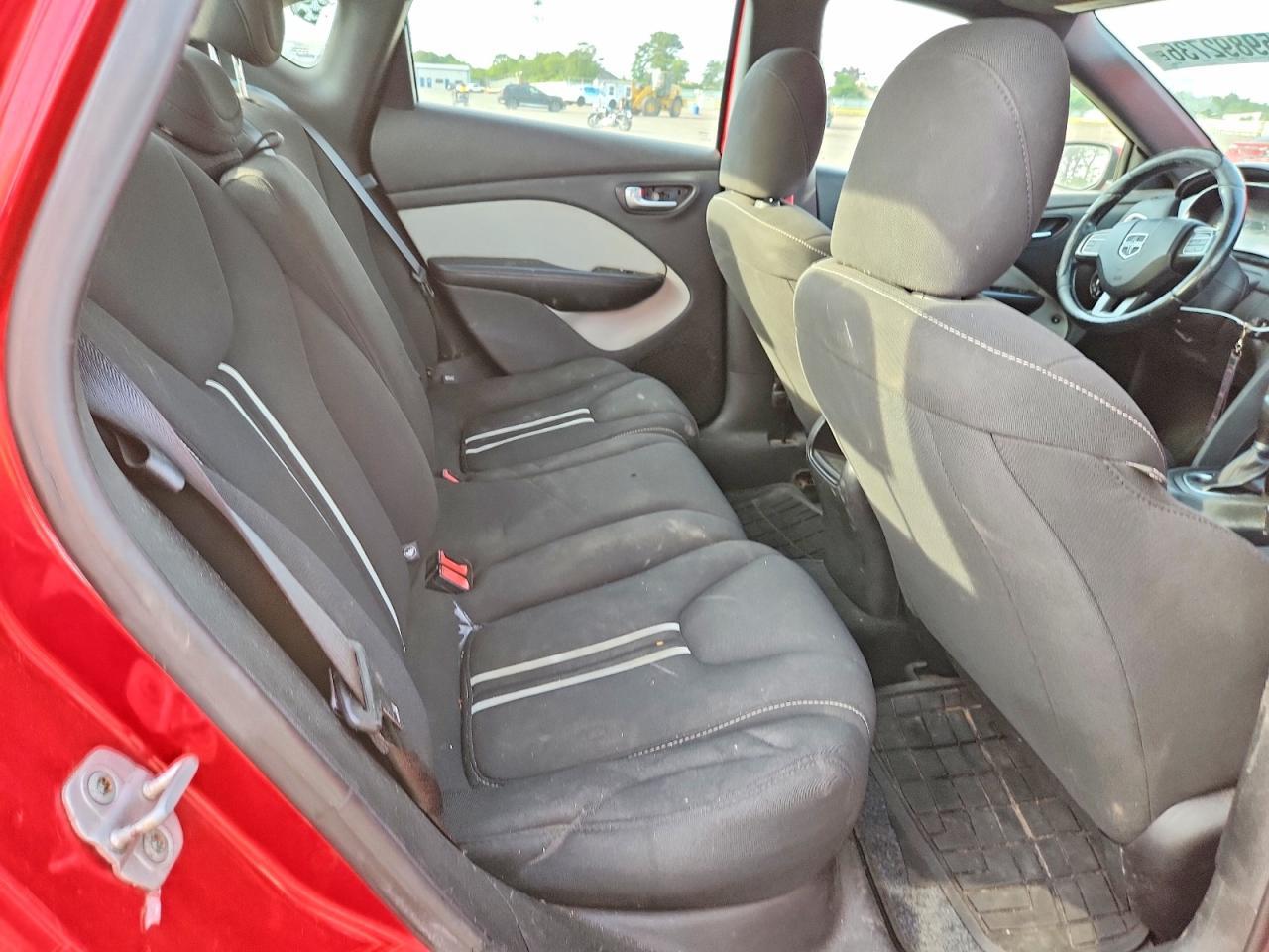 2013 Dodge Dart Sxt - zdjęcie 10