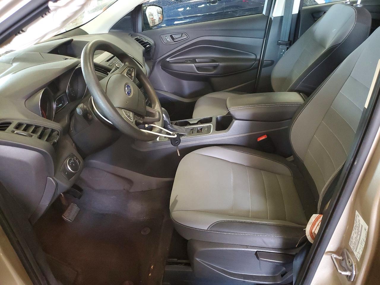 2017 Ford Escape S - zdjęcie 7
