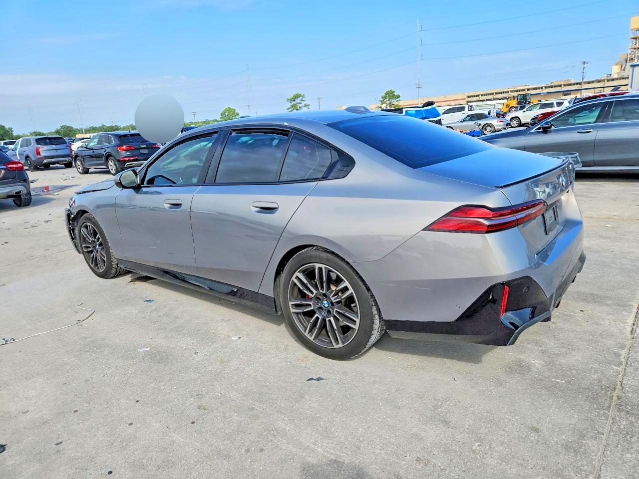 2024 BMW 530 I - zdjęcie 2