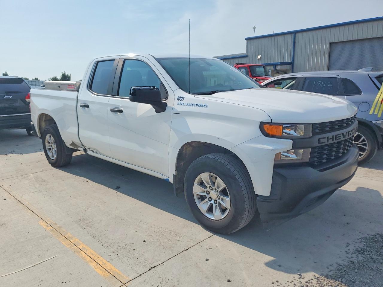 2020 Chevrolet Silverado C1500 - zdjęcie 4