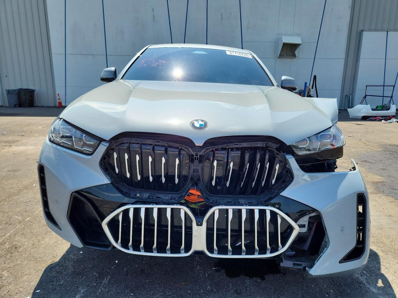 2025 BMW X6 xDrive40I - zdjęcie 5