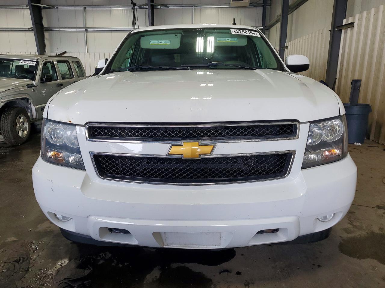 2013 Chevrolet Suburban K1500 Lt - zdjęcie 5