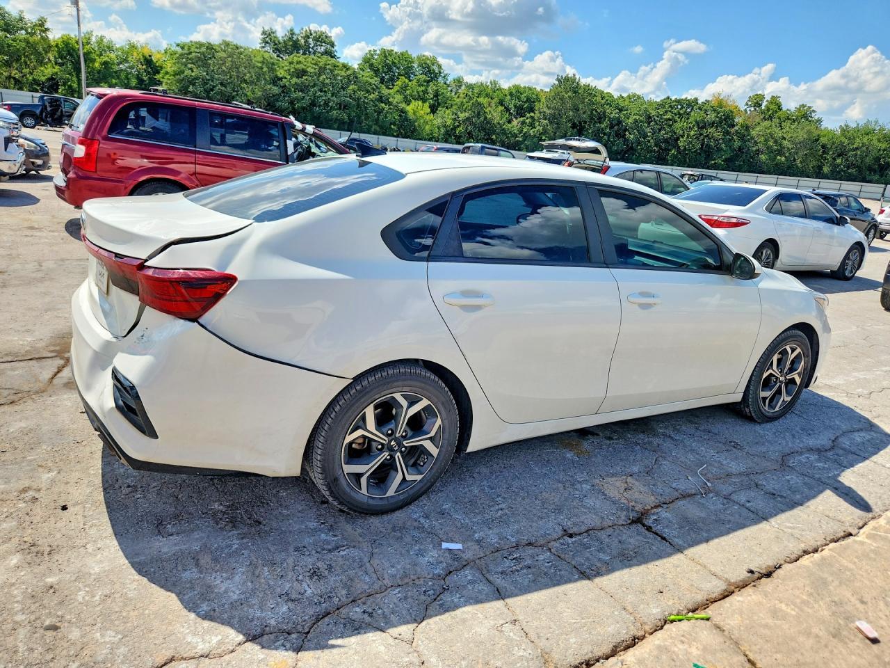 2021 Kia Forte Lxs - zdjęcie 5